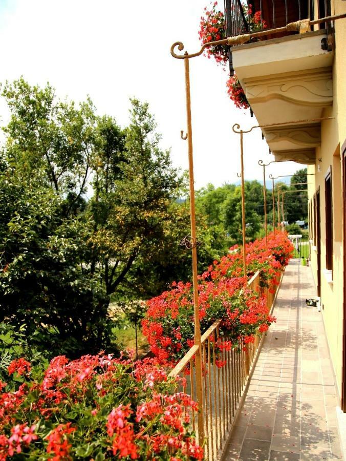 Castellamonte La Bella Dormiente B&B المظهر الخارجي الصورة