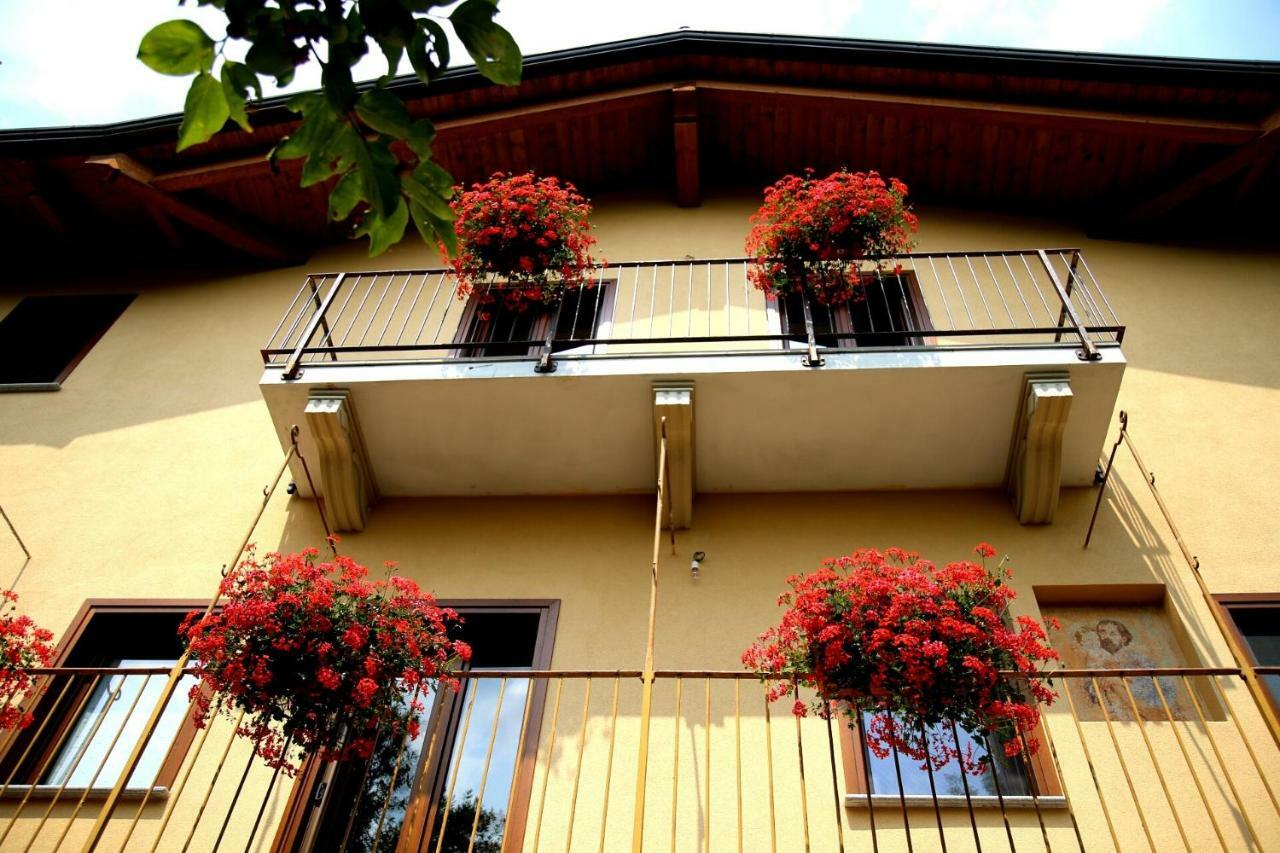 Castellamonte La Bella Dormiente B&B المظهر الخارجي الصورة